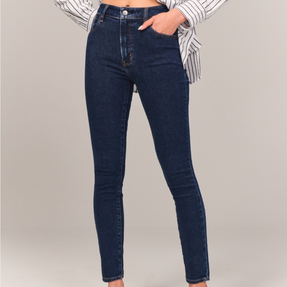 A&F Mid Rise Super Skinny Jeans
